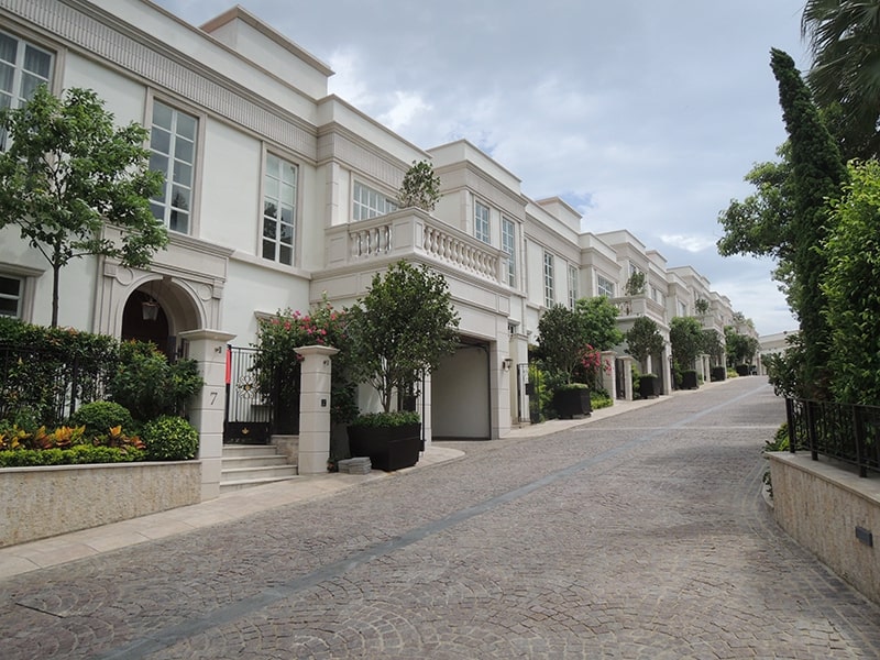 Villas at DD331, Lot 245, Cheung Sha, Lantau Island, H.K.