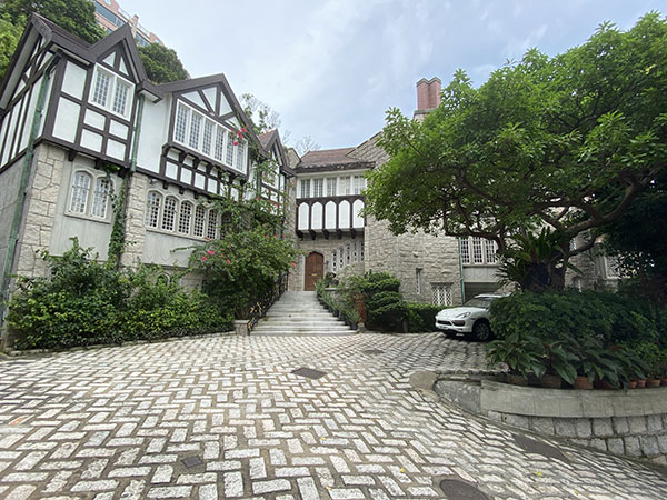 Repair and Renovation Works at 99 Repulse Bay Road, South District, H.K.